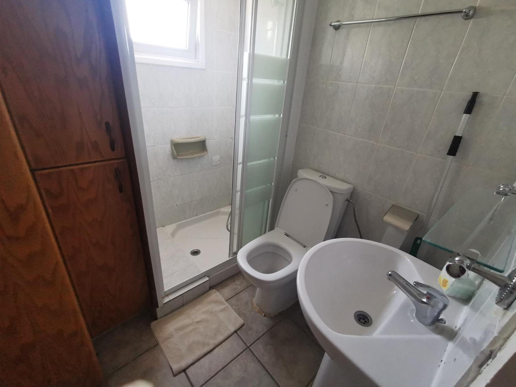Strovolos Rooms Studios 니코시아 객실 사진